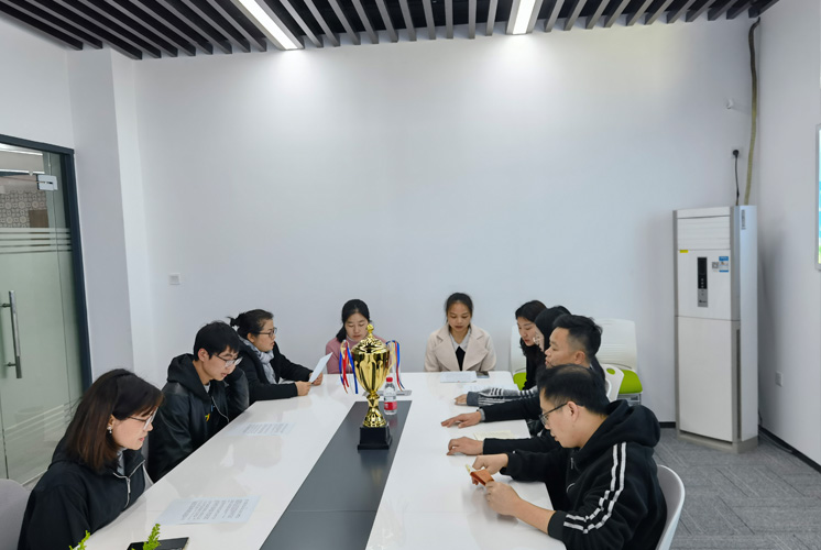 公司展（zhǎn）開公司每日一讀活動,保持（chí）持續的（de）學習動力(圖2)