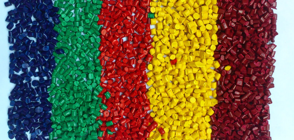 塑料薄（báo）膜行業對色母的要求預計注意事項有哪些？(圖（tú）1)